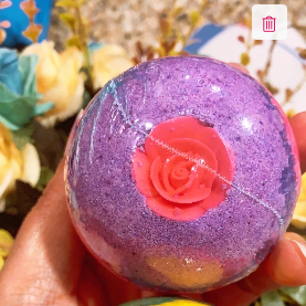 Femme Fatale Bath Bomb